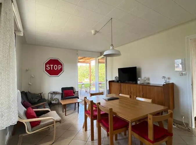 La Maison Et L'étang - Grand Terrain Privé Hébergement de vacances *